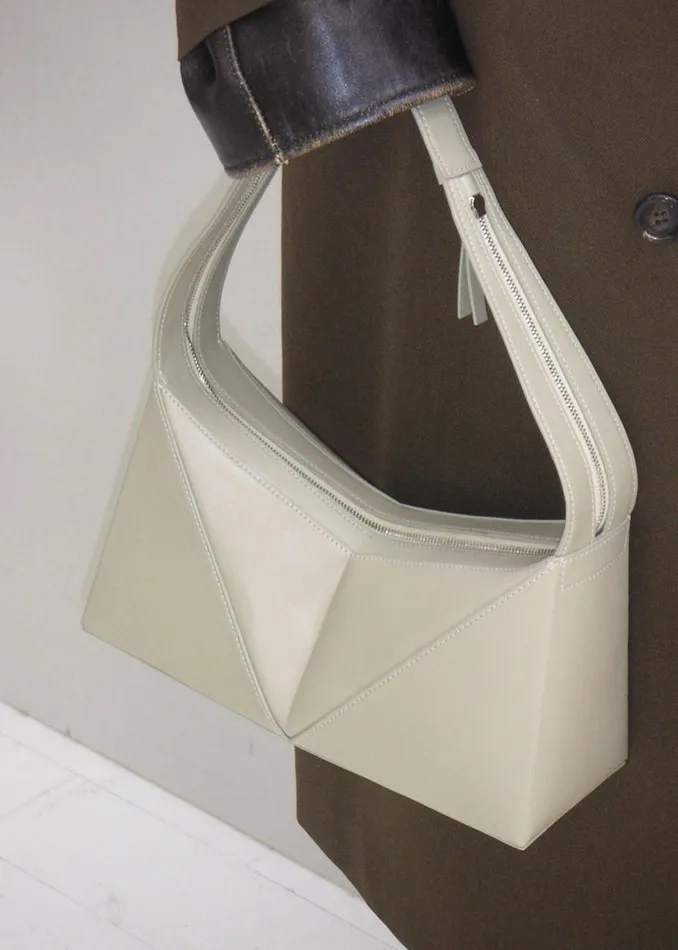 Women The Frankie Shop Accessories Low Classic Folded Cube Shoulder Bag Khaki