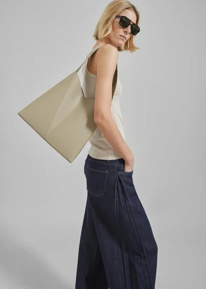 Women The Frankie Shop Accessories Low Classic Folded Cube Tote Bag Khaki