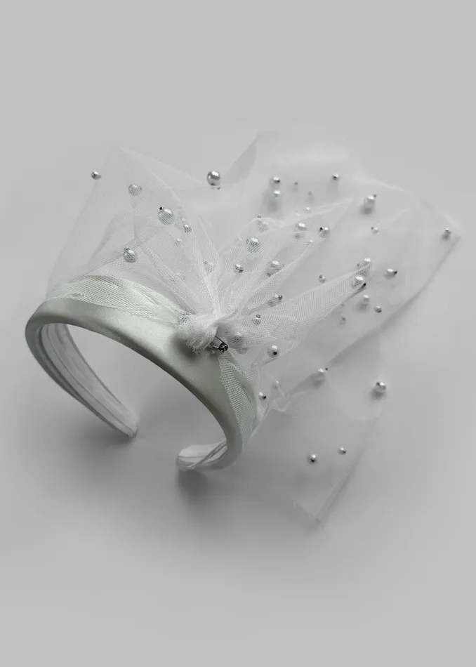 Women The Frankie Shop Accessories Rotate Headband Veil With Pearls Egret