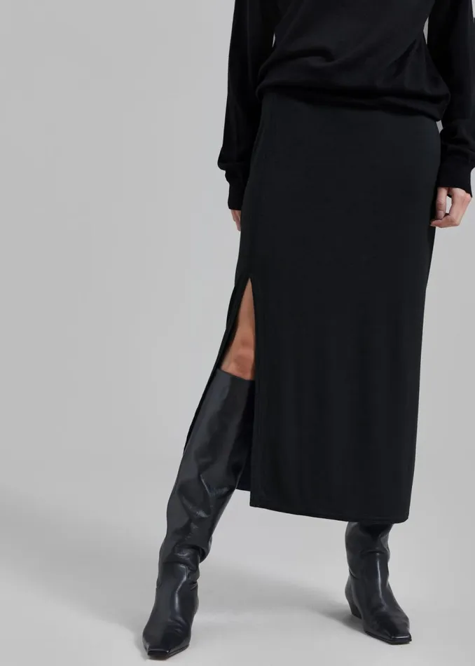 Women The Frankie Shop Bottoms Abigail Side Slit Maxi Skirt Black