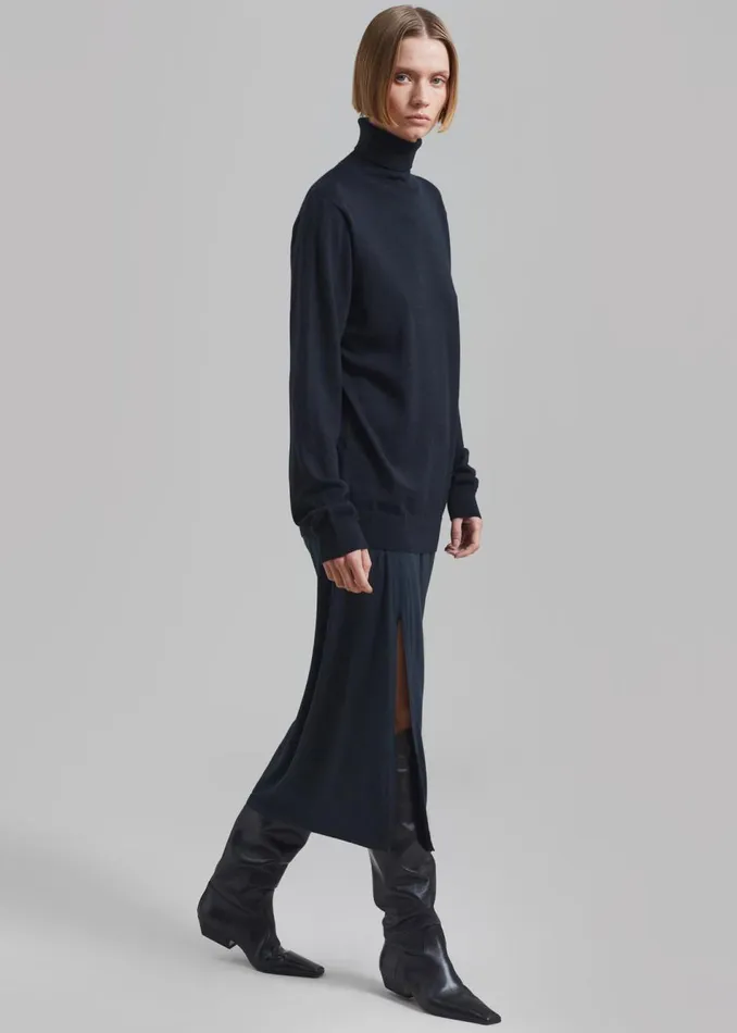 Women The Frankie Shop Bottoms Abigail Side Slit Maxi Skirt Navy