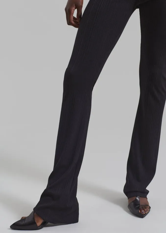 Women The Frankie Shop Bottoms Akimi Ribbed Pants Black