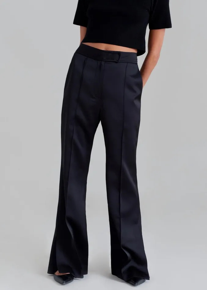 Women The Frankie Shop Bottoms Angelica Flare Pants Black