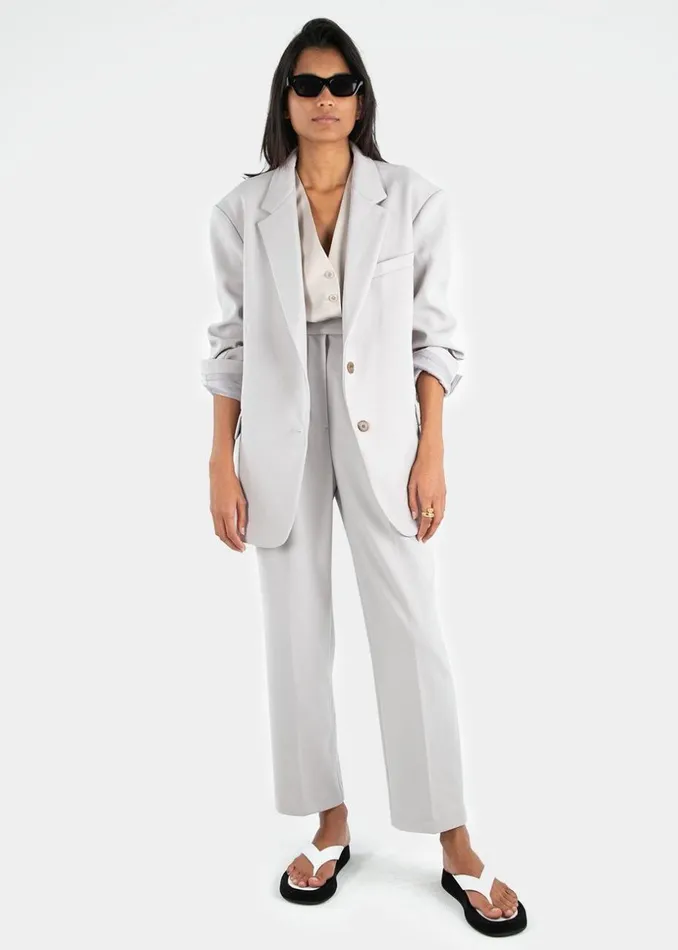 Women The Frankie Shop Bottoms Bea Pleated Suit Pants Grey
