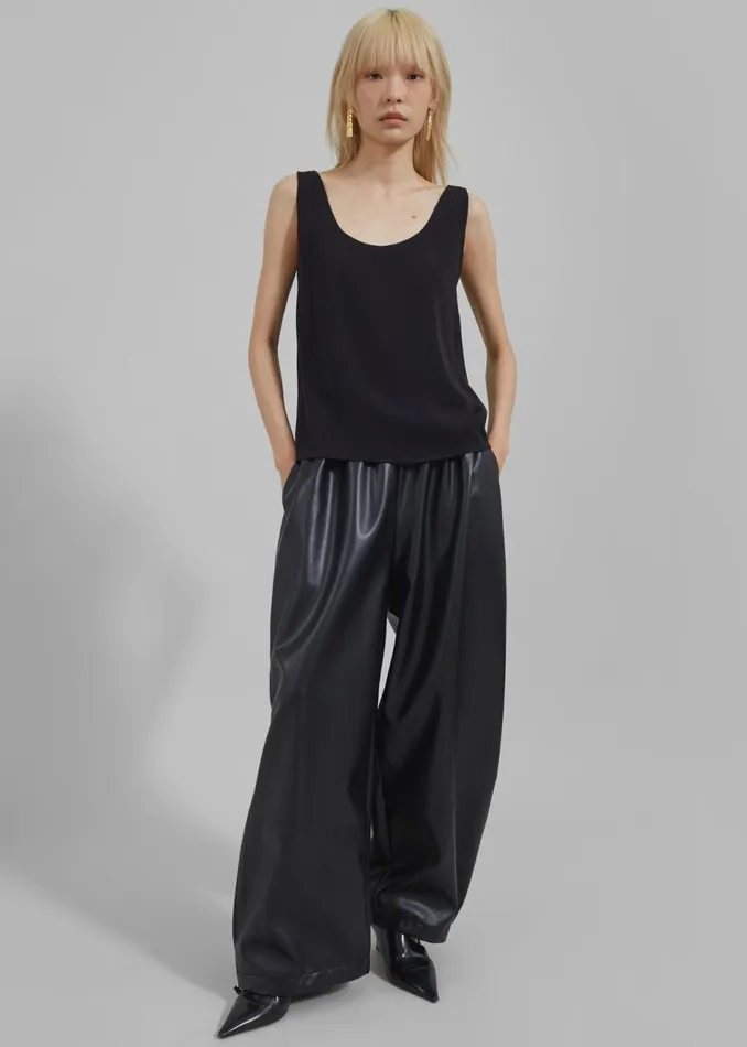 Women The Frankie Shop Bottoms Briar Faux Leather Balloon Pants Black