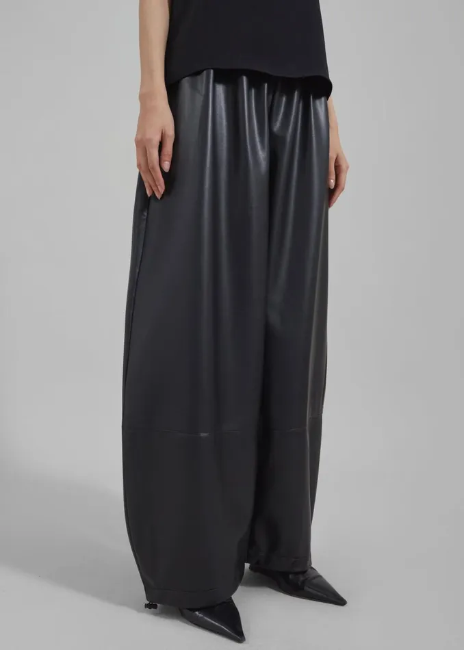 Women The Frankie Shop Bottoms Briar Faux Leather Balloon Pants Black