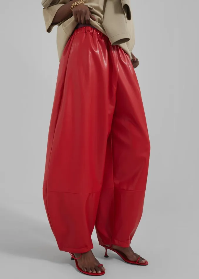 Women The Frankie Shop Bottoms Briar Faux Leather Balloon Pants Red