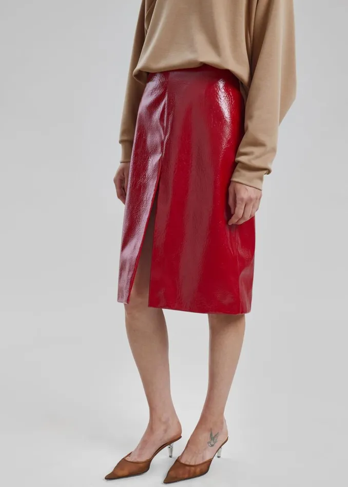 Women The Frankie Shop Bottoms Britt Crackled Faux Leather Midi Skirt Red