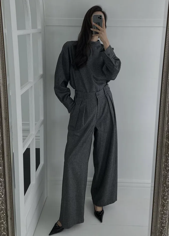 Women The Frankie Shop Bottoms Casey Pleated Trousers Charcoal