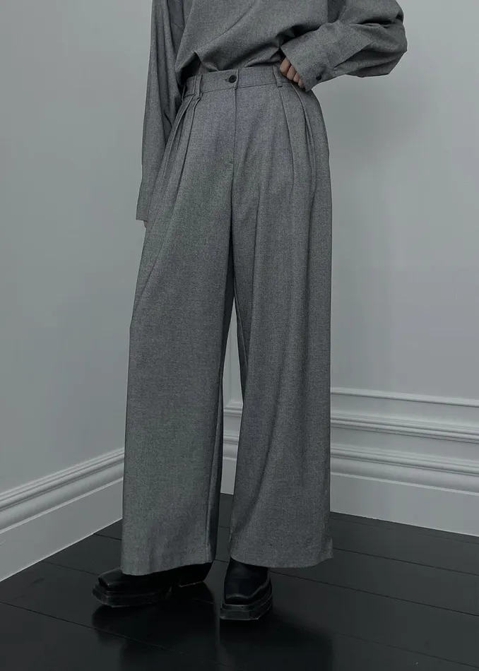 Women The Frankie Shop Bottoms Casey Pleated Trousers Grey