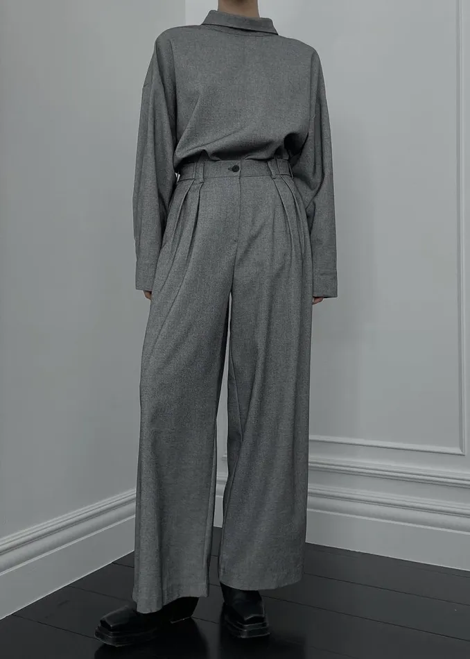 Women The Frankie Shop Bottoms Casey Pleated Trousers Grey