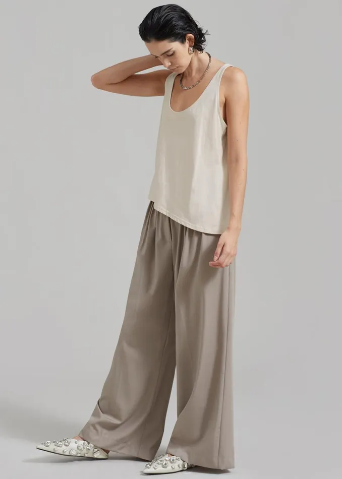 Women The Frankie Shop Bottoms Catalina Pleated Trousers Grey