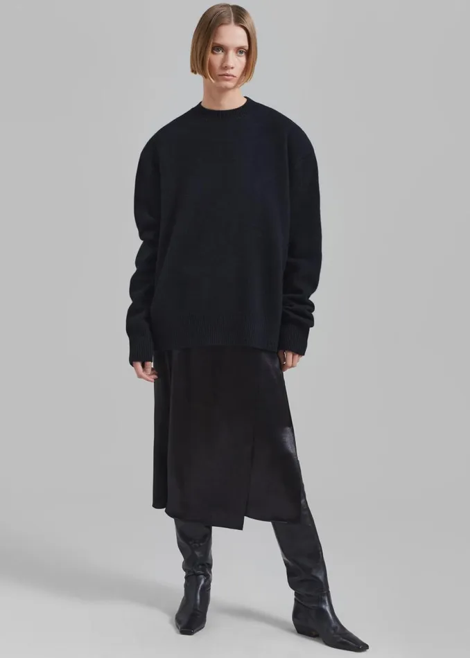 Women The Frankie Shop Bottoms Celeste Midi Satin Skirt Black