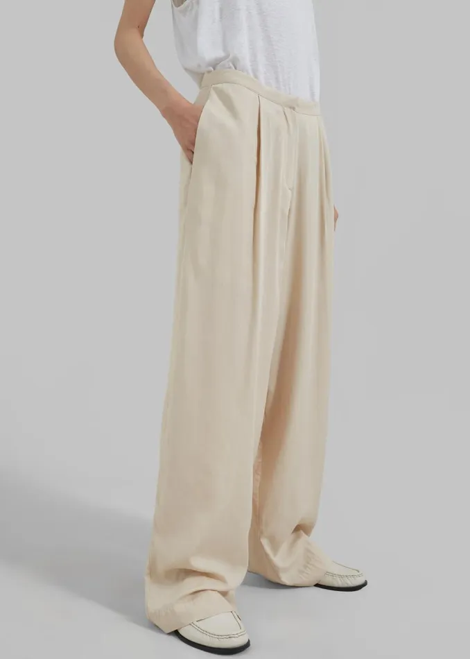 Women The Frankie Shop Bottoms Colyn Trousers Beige