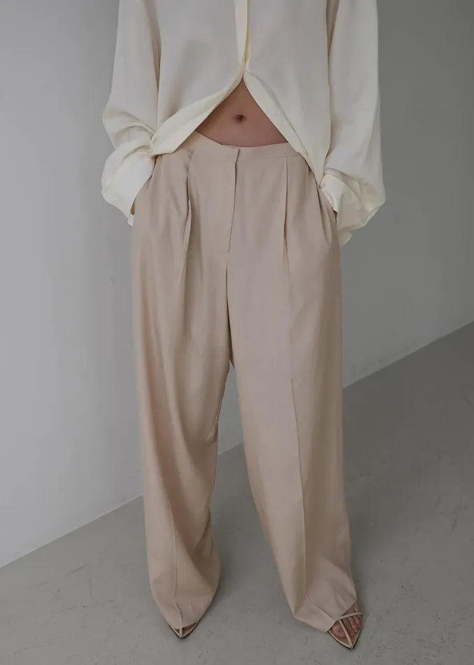 Women The Frankie Shop Bottoms Colyn Trousers Beige