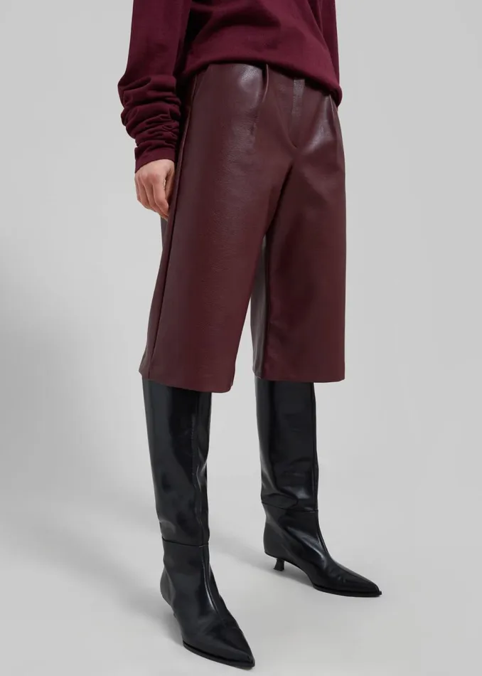 Women The Frankie Shop Bottoms Coralie Faux Leather Bermuda Shorts Burgundy