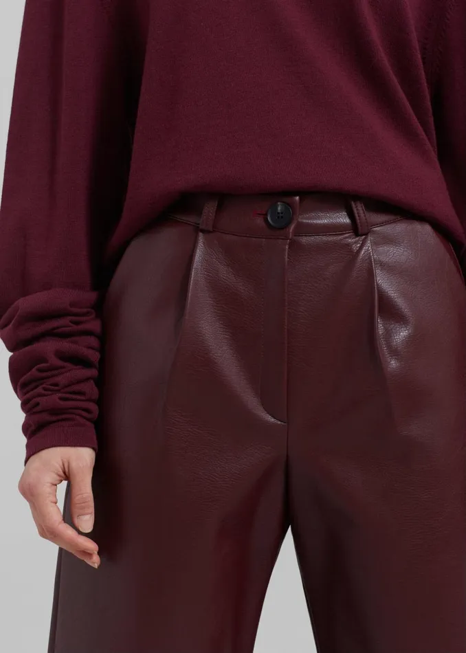Women The Frankie Shop Bottoms Coralie Faux Leather Bermuda Shorts Burgundy