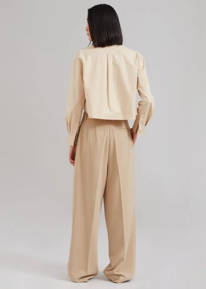 Women The Frankie Shop Bottoms Corrin Pleated Trousers Beige