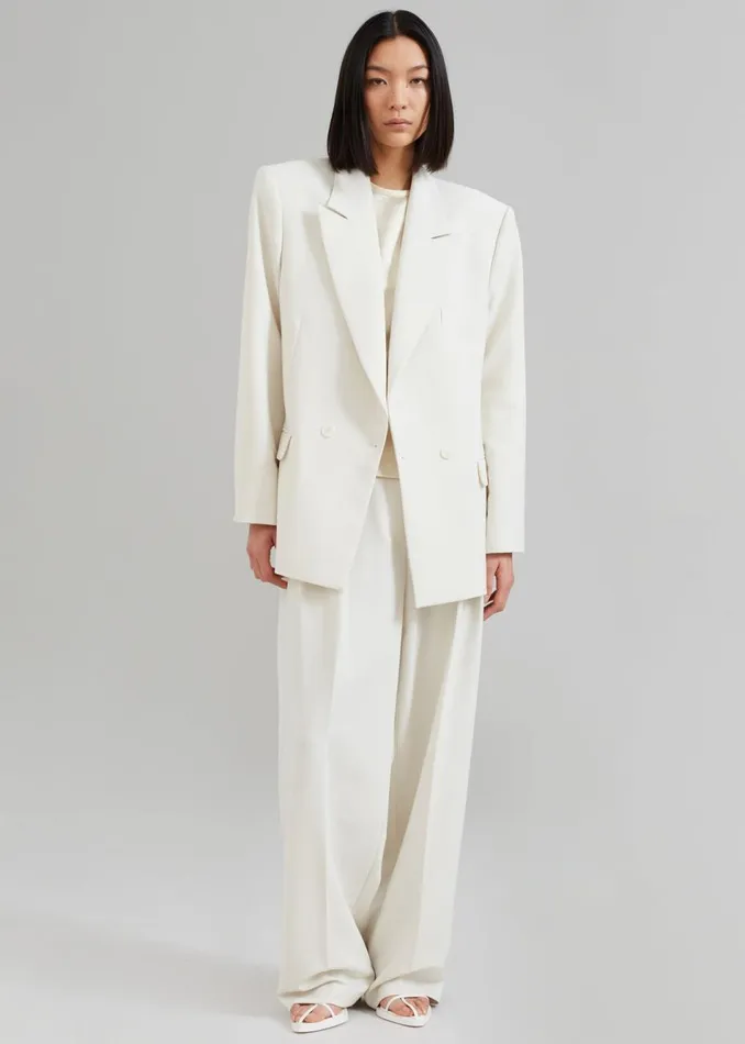 Women The Frankie Shop Bottoms Corrin Pleated Trousers Ivory