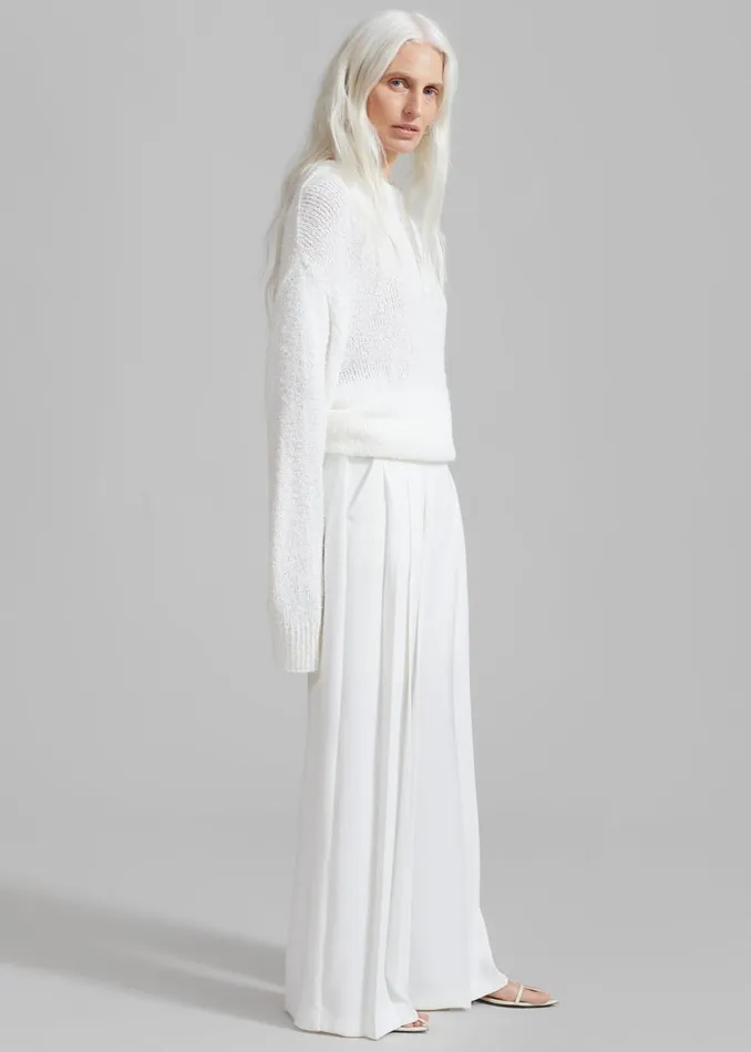 Women The Frankie Shop Bottoms Dillon Pleated Pants White