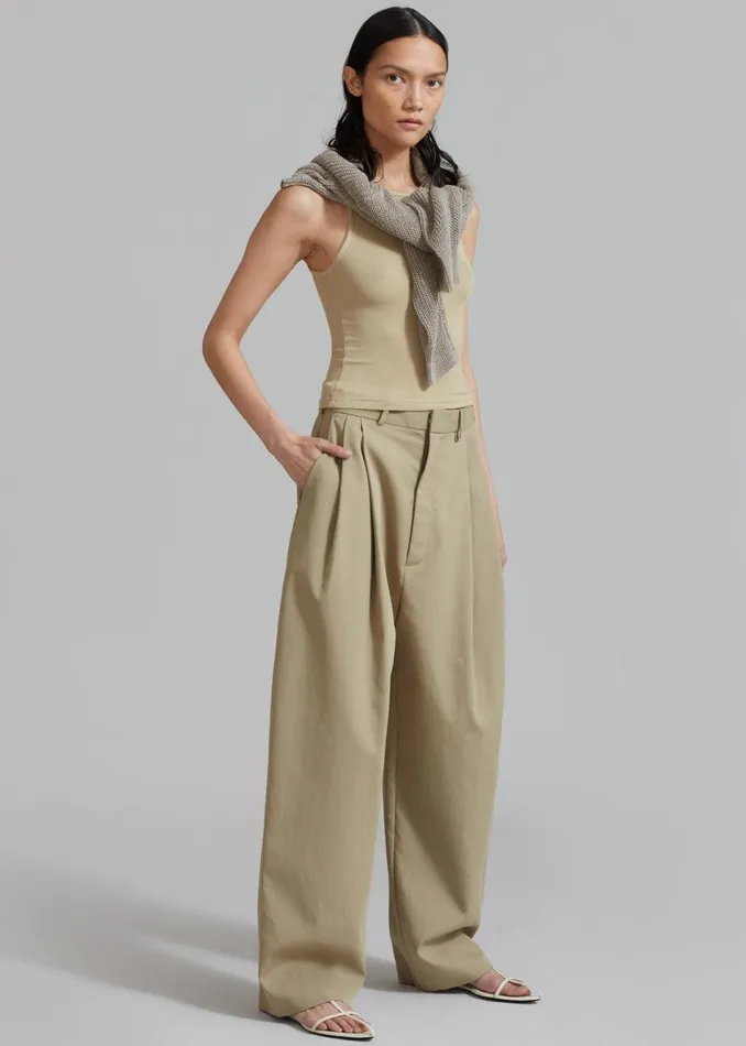 Women The Frankie Shop Bottoms Effie Pleated Pants Khaki