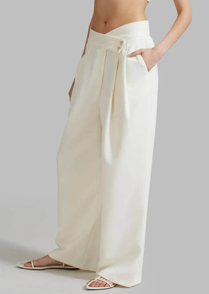 Women The Frankie Shop Bottoms Eloise Trousers Cream