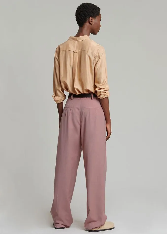 Women The Frankie Shop Bottoms Gelso Pleated Trousers Rose