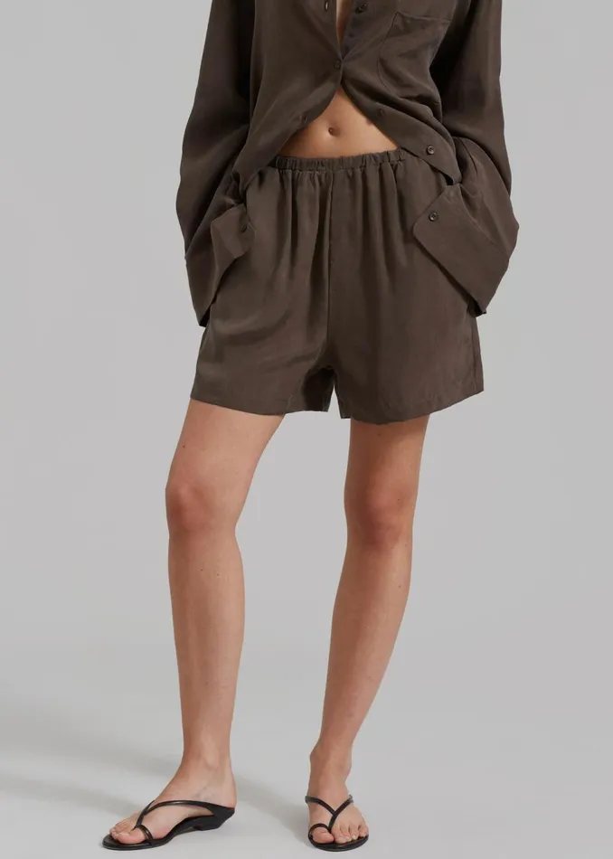 Women The Frankie Shop Bottoms Haneul Shorts Brown
