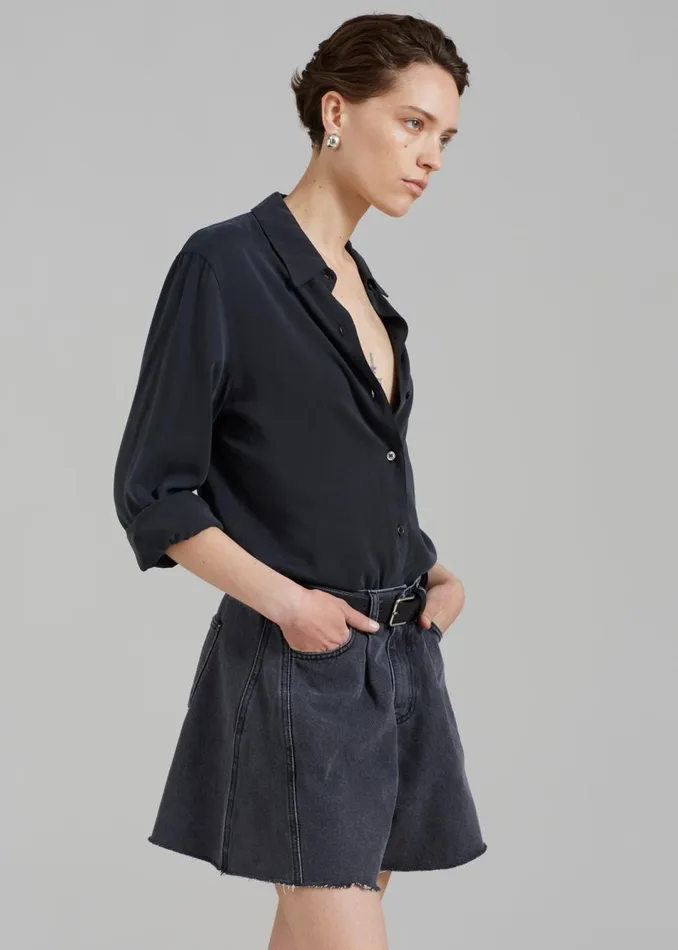 Women The Frankie Shop Bottoms Howell Denim Shorts Black Washed