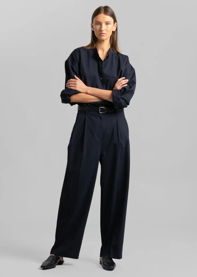 Women The Frankie Shop Bottoms Jour Pleated Pants Deep Navy