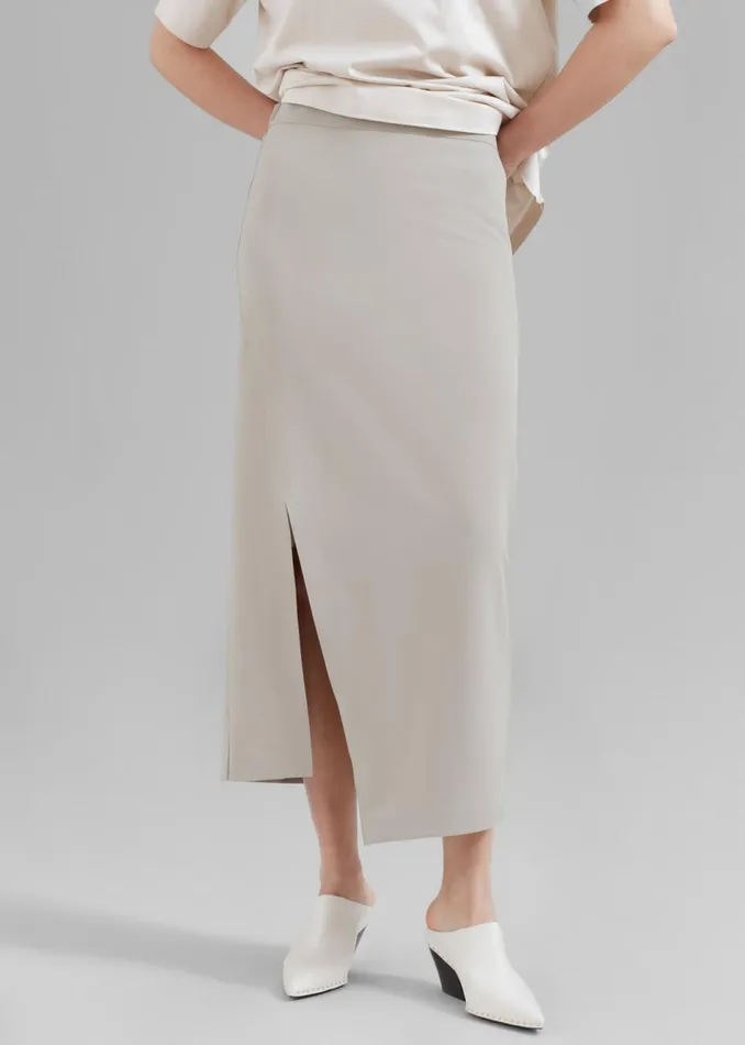Women The Frankie Shop Bottoms Joy Side Slit Midi Skirt Beige