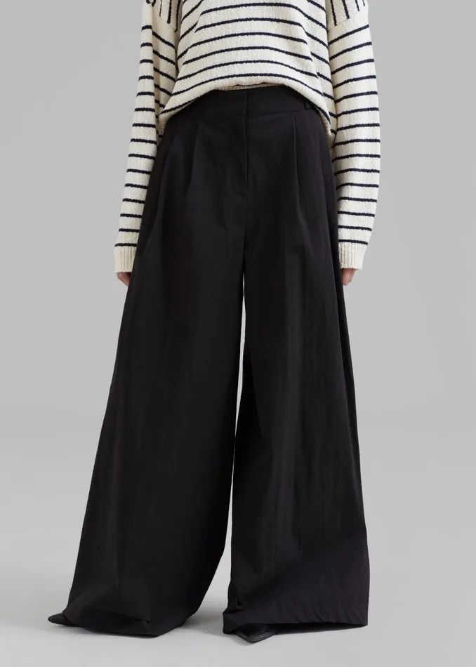Women The Frankie Shop Bottoms Kiel Wide Pants Black
