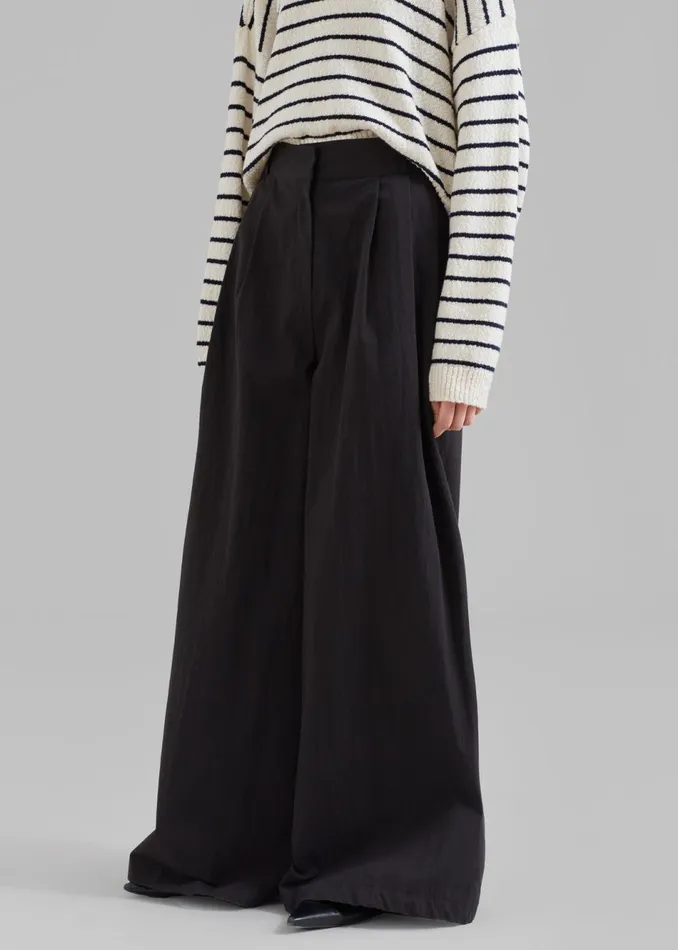 Women The Frankie Shop Bottoms Kiel Wide Pants Black