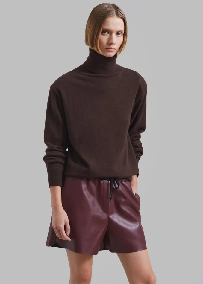 Women The Frankie Shop Bottoms Kine Faux Leather Shorts Burgundy