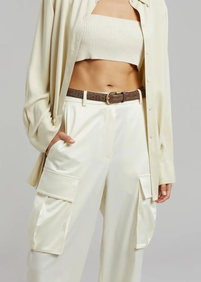 Women The Frankie Shop Bottoms Lauren Silky Cargo Pants Cream