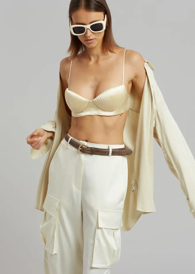 Women The Frankie Shop Bottoms Lauren Silky Cargo Pants Cream