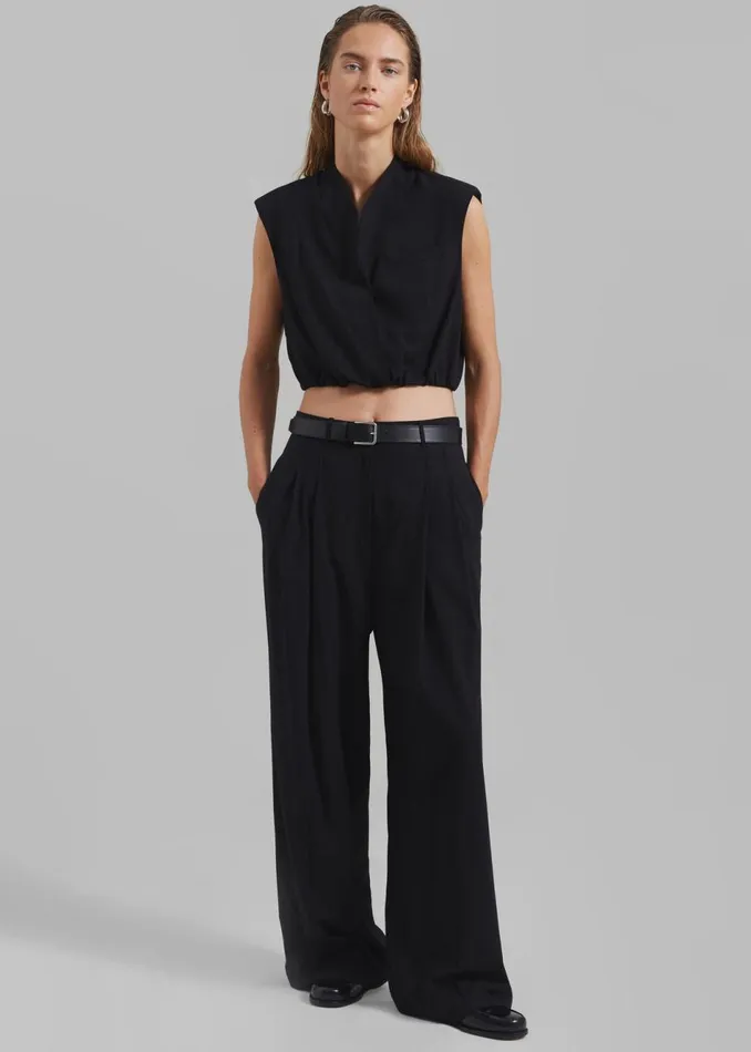 Women The Frankie Shop Bottoms Lilly Pleated Trousers Black