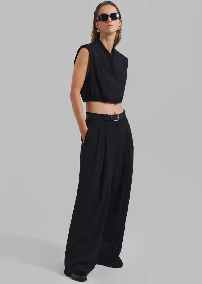 Women The Frankie Shop Bottoms Lilly Pleated Trousers Black