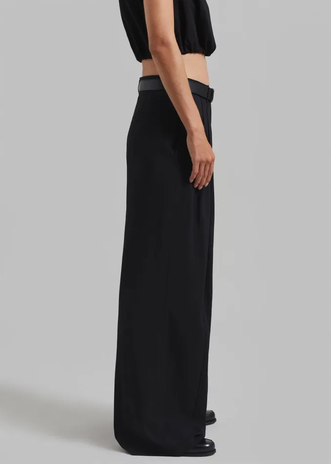 Women The Frankie Shop Bottoms Lilly Pleated Trousers Black