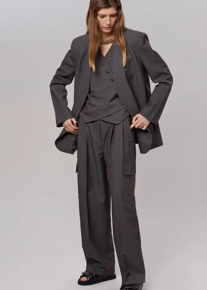 Women The Frankie Shop Bottoms Maesa Cargo Pants Charcoal