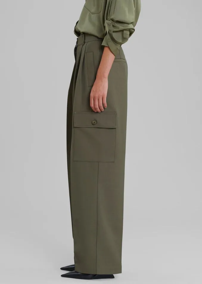 Women The Frankie Shop Bottoms Maesa Cargo Pants Olive