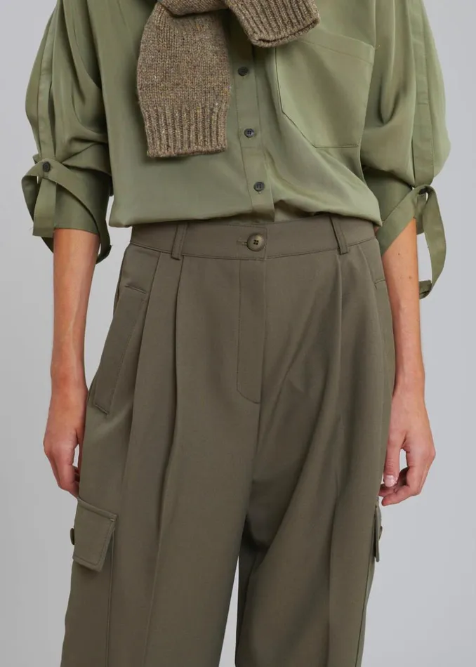 Women The Frankie Shop Bottoms Maesa Cargo Pants Olive