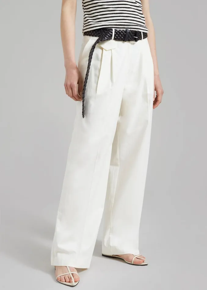 Women The Frankie Shop Bottoms Maeve Pintuck Trousers Cream