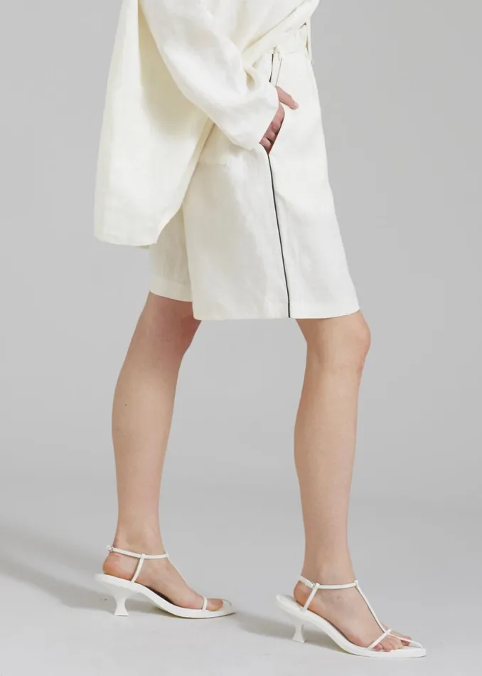 Women The Frankie Shop Bottoms MATIN Piping Shorts Natural
