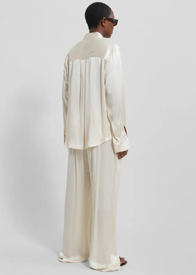 Women The Frankie Shop Bottoms Matteau Relaxed Satin Pant Ivory