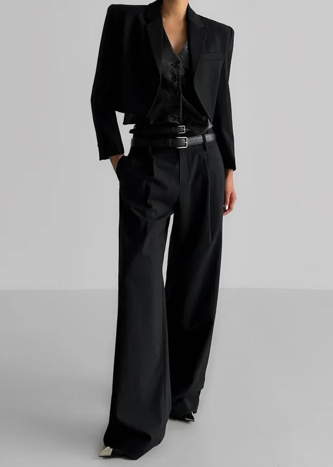 Women The Frankie Shop Bottoms Olwen Pintuck Trousers Black