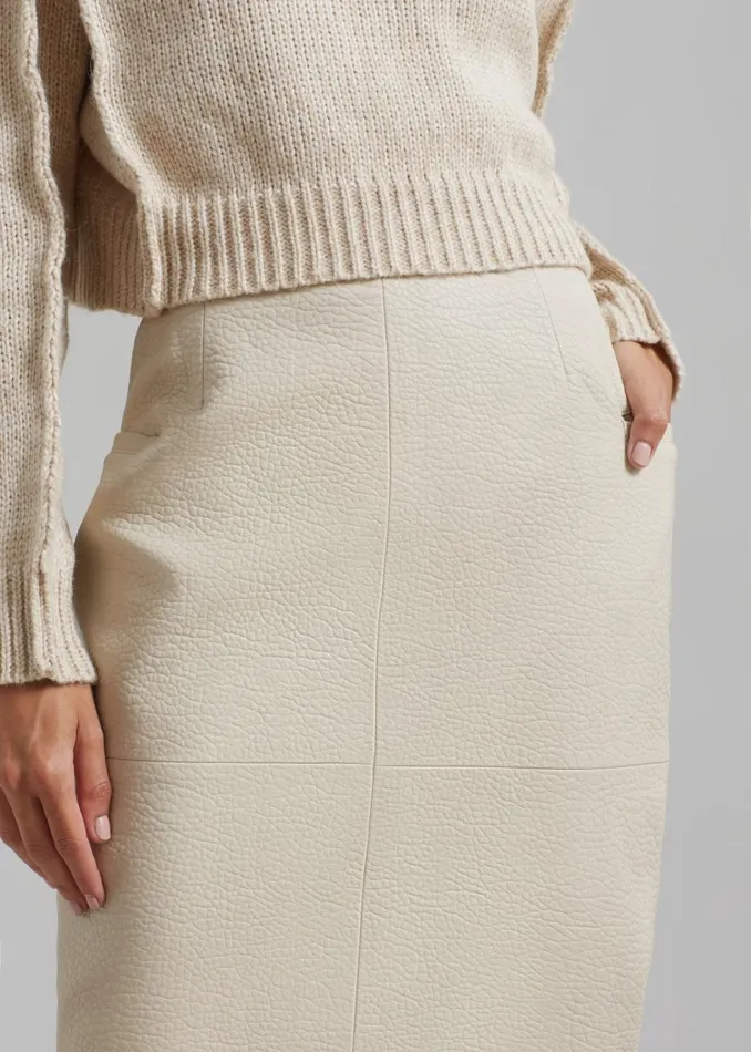 Women The Frankie Shop Bottoms Orion Faux Leather Midi Skirt Cream