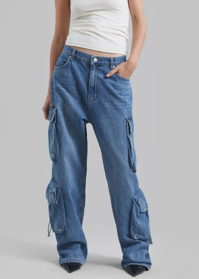 Women The Frankie Shop Bottoms Parker Denim Cargo Pants Medium Wash