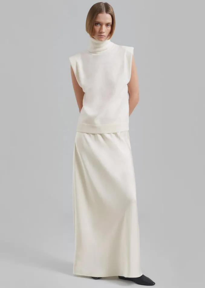 Women The Frankie Shop Bottoms Priscilla Maxi Satin Skirt Cream