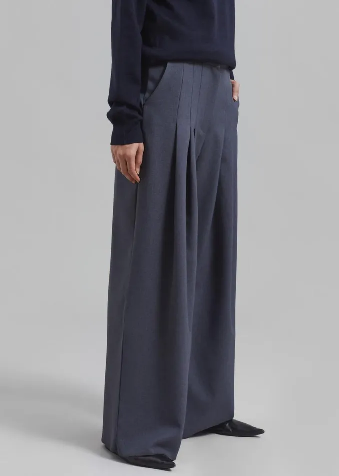 Women The Frankie Shop Bottoms Regina Pleated Trousers Grey